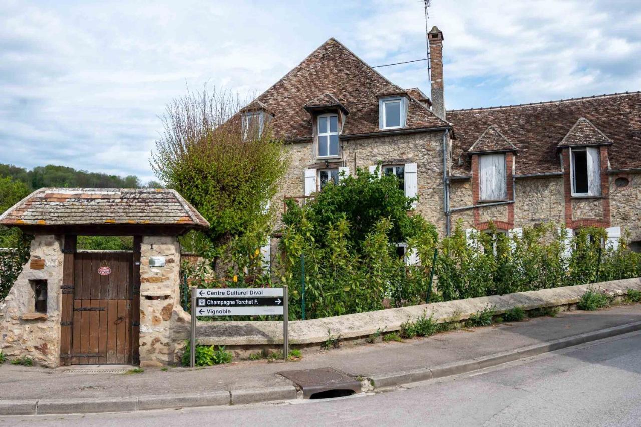Bed and Breakfast LE MOULIN DE CUTESSON Ô delà du M à Villenauxe Extérieur photo